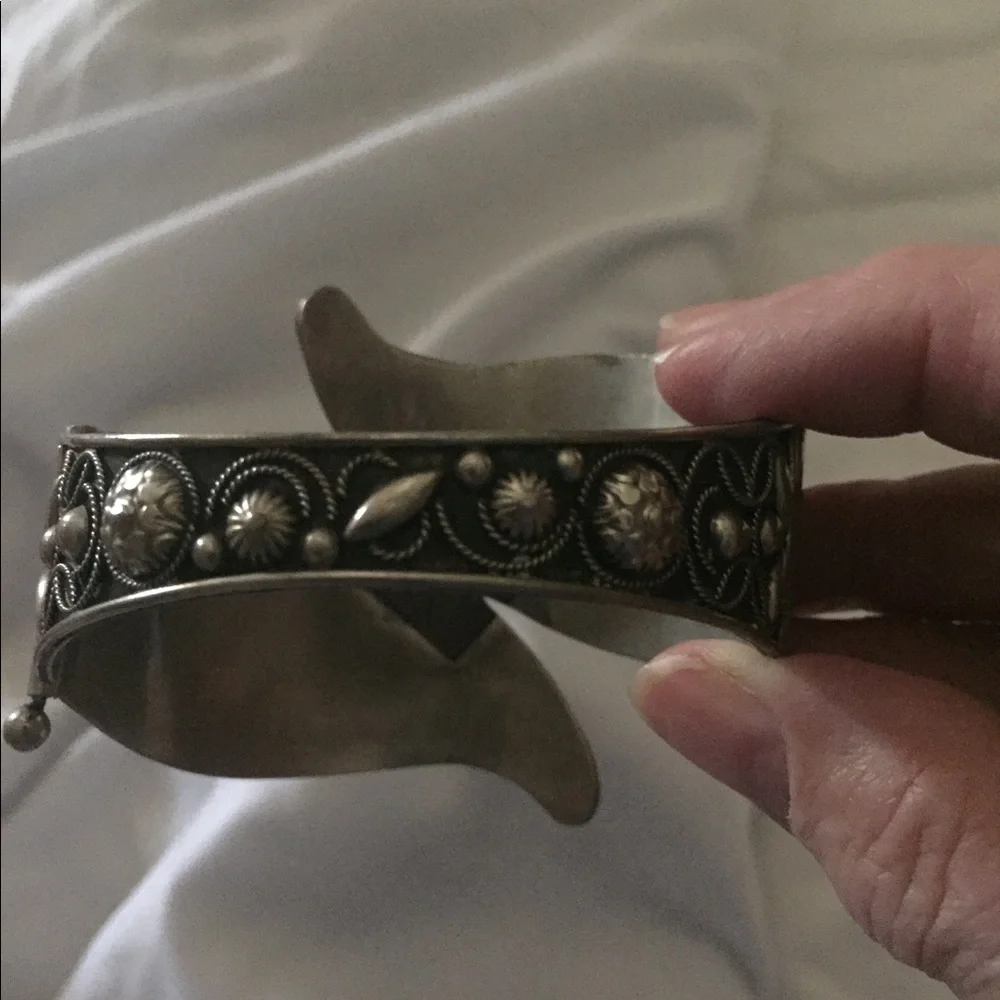 Beautiful Bracelet Florence Italy - Picture 5 of 7